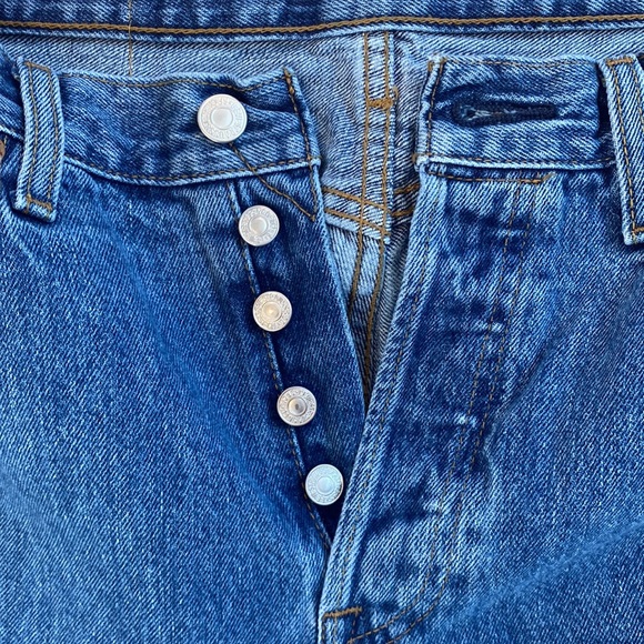 Mens Levi’s 501s - Picture 8 of 11